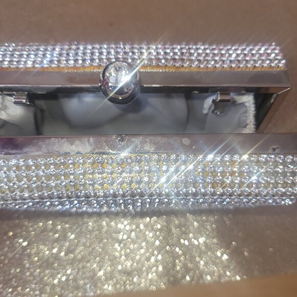 FREE WITH PURCHASE Silver rhinestone clutch - Picture 6 of 7